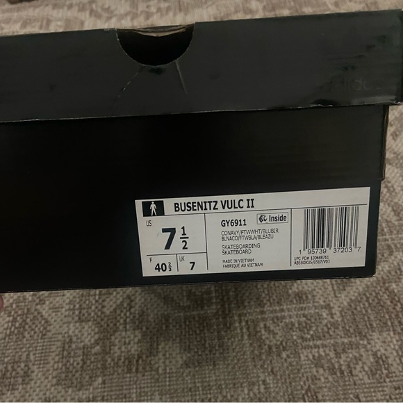 NIB Adidas Busenitz Vulc 11 skateboarding sneaker - Picture 4 of 4